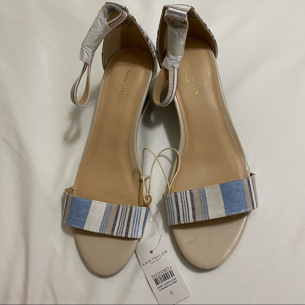 Ann taylor wedged sandal sz 6
